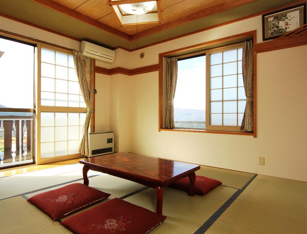 Villa Katashio Нодзава-Онсен Екстер'єр фото